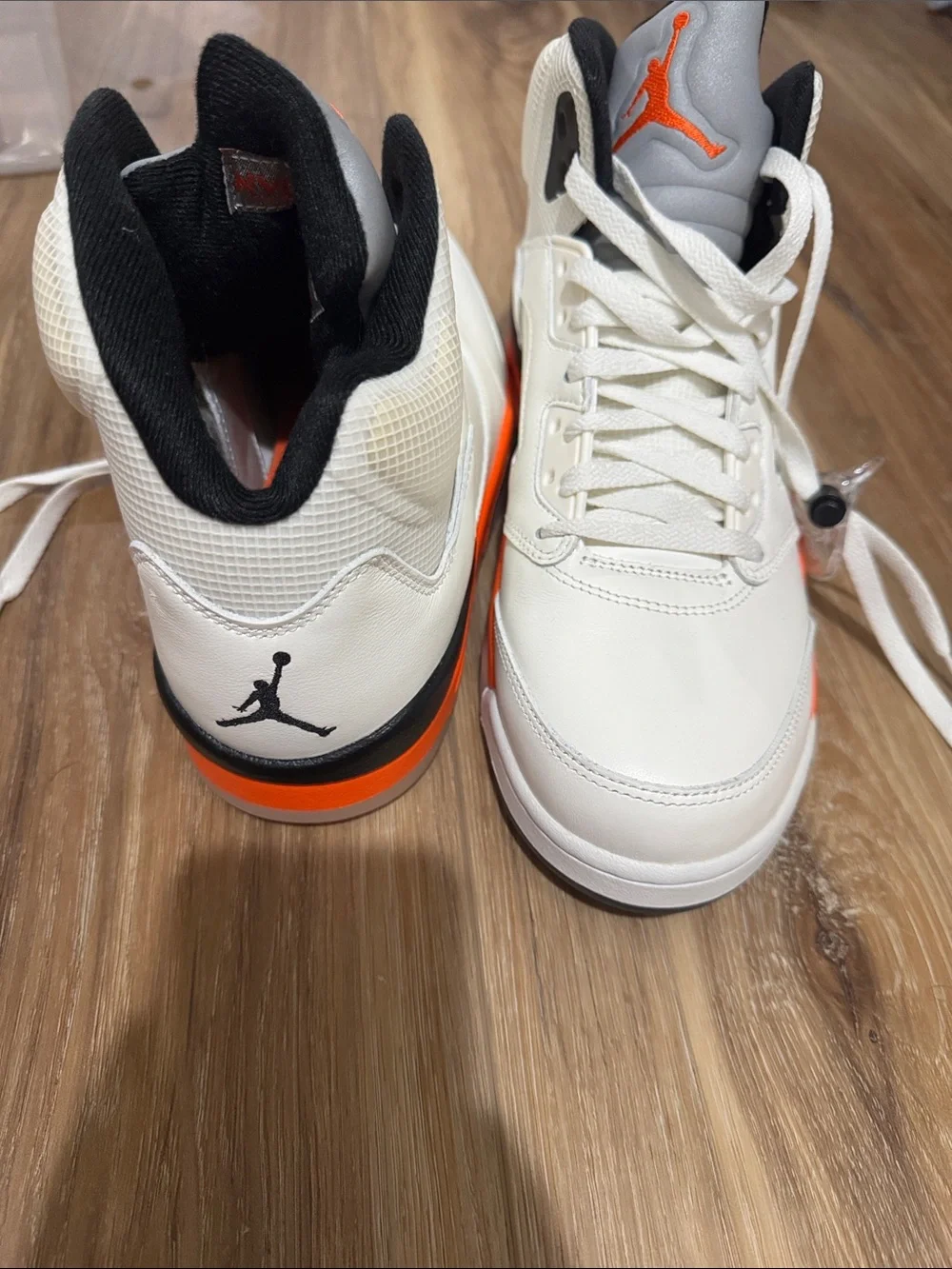 Air Jordan Retro 5 Sneakers mens 10 in White & Orange never worn. No box